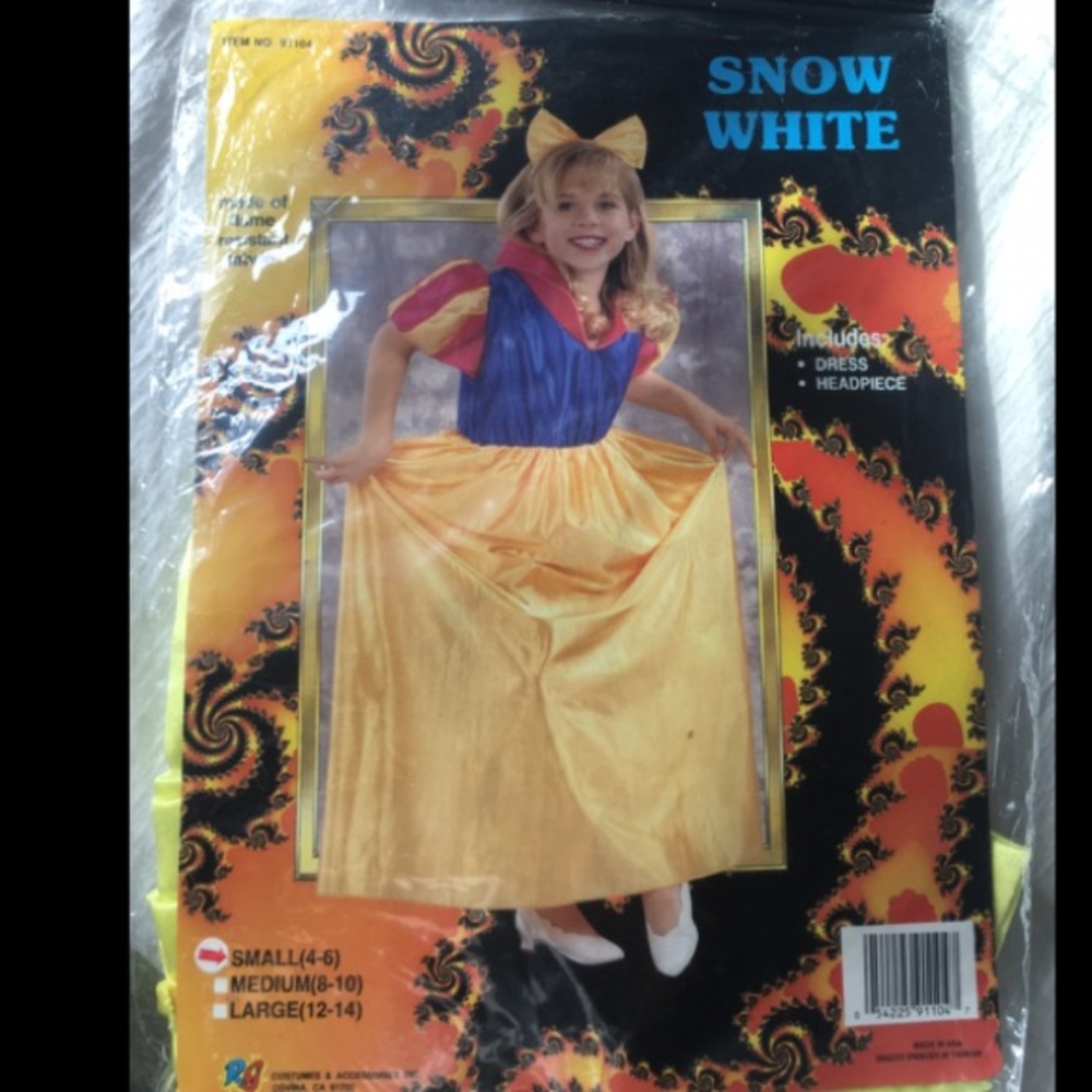 Snow White Halloween Costume